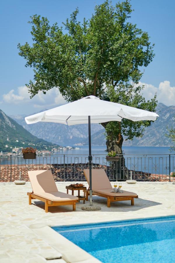 Our Sunset Apartments With Pool And Sea View Kotor Eksteriør billede