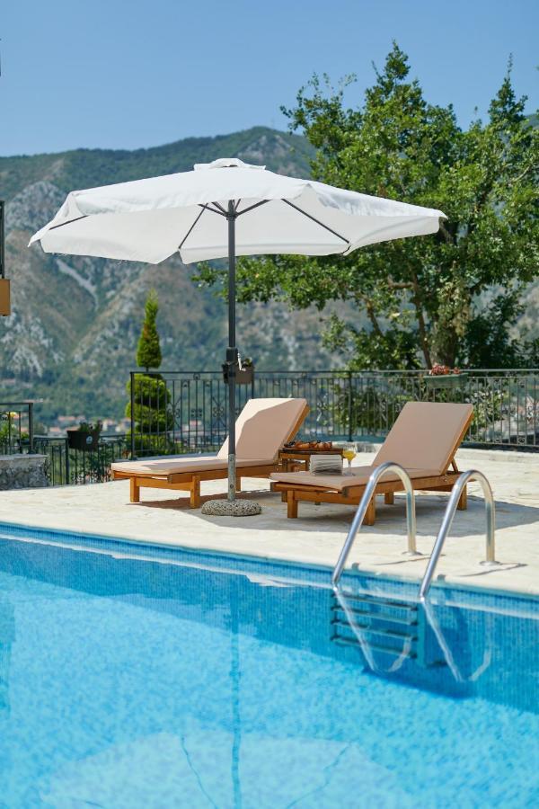 Our Sunset Apartments With Pool And Sea View Kotor Eksteriør billede